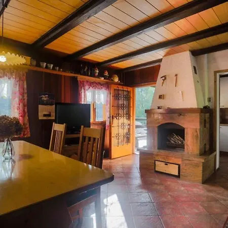 Holiday home In The Woods -